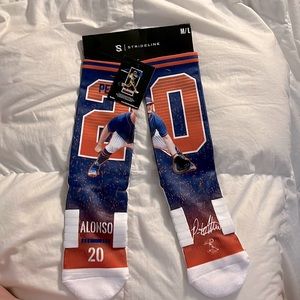 BRAND NEW W/ TAGS New York Mets Pete Alonso #20 knee high socks Men’s M L